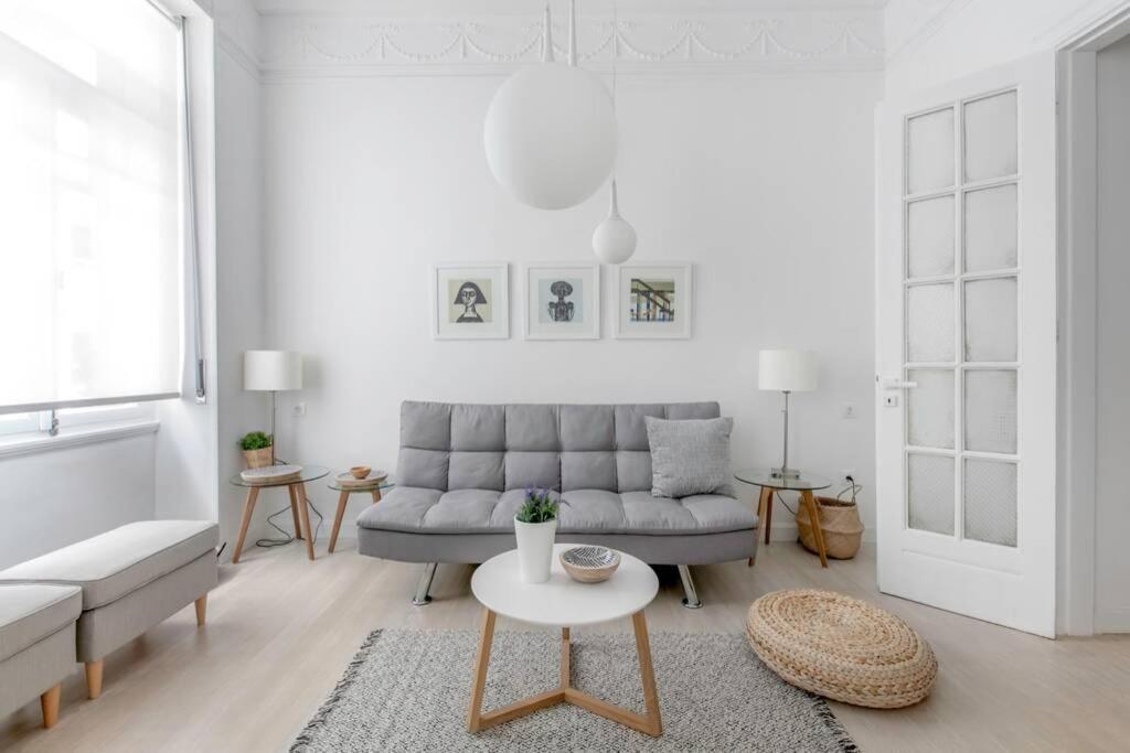 Athens Center Modern Apt In Art Nouveau Building Esterno foto