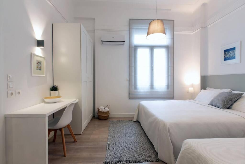 Athens Center Modern Apt In Art Nouveau Building Esterno foto